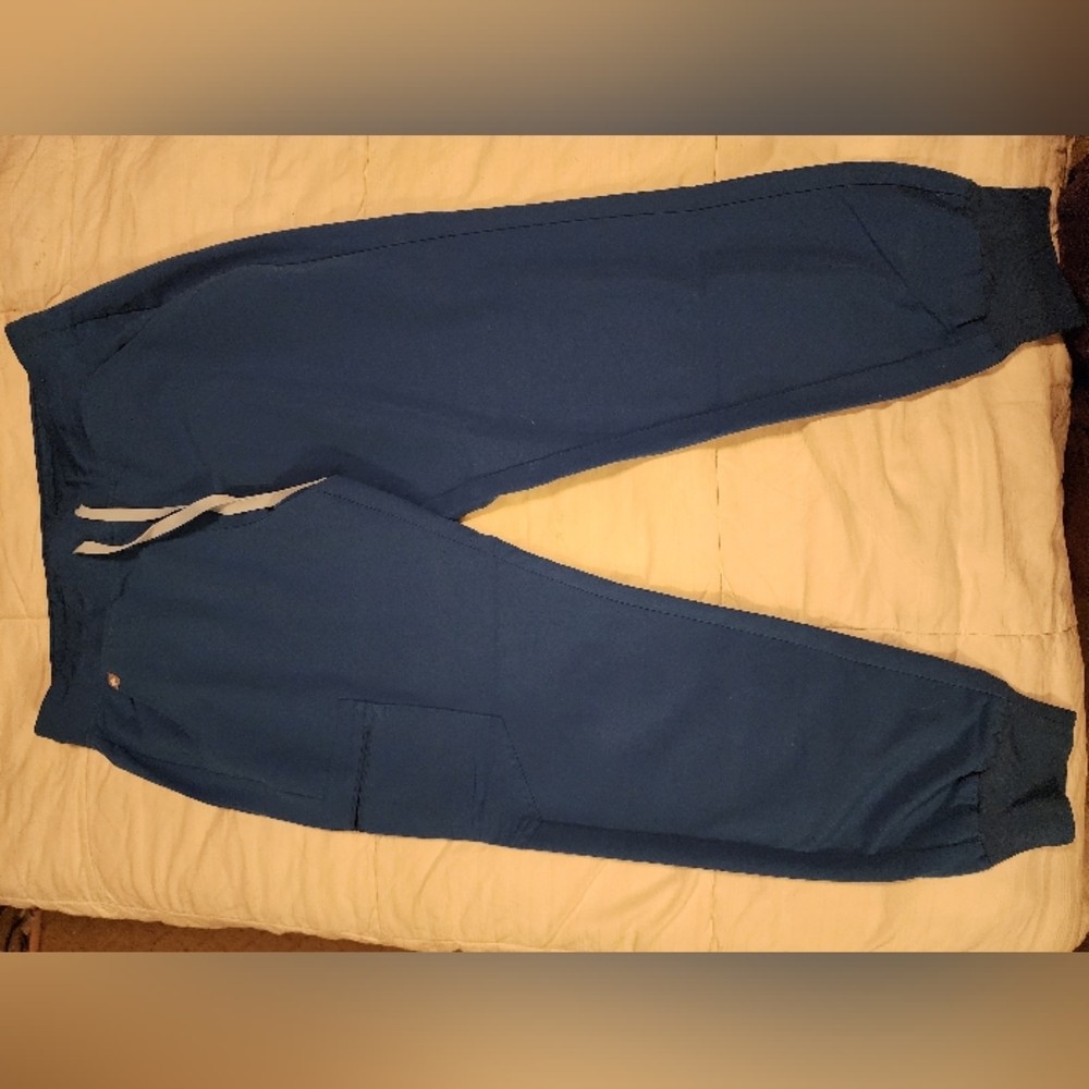 Figs scrub pants